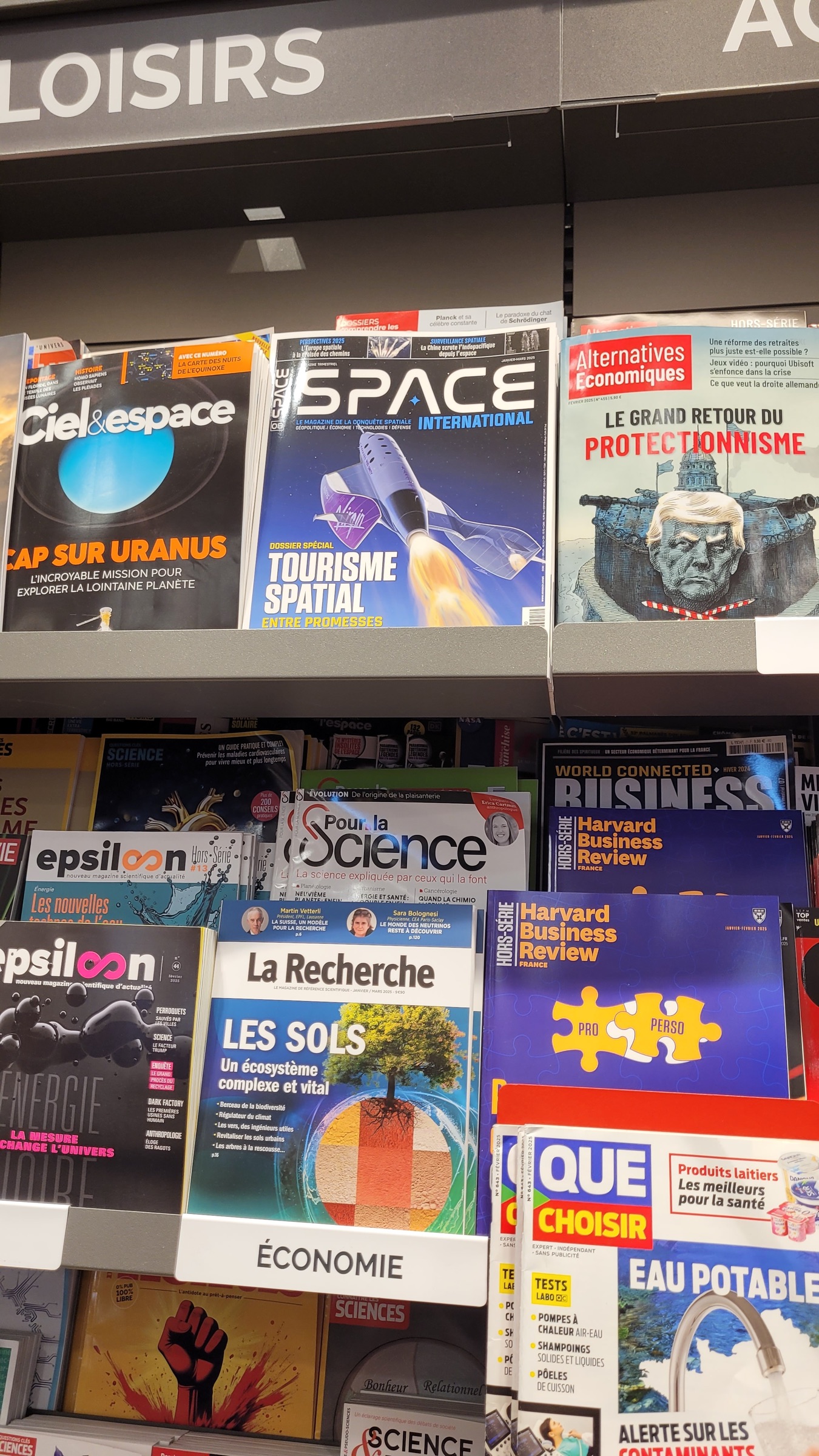Magazine displays featuring Mach 3 Illustrations artwork